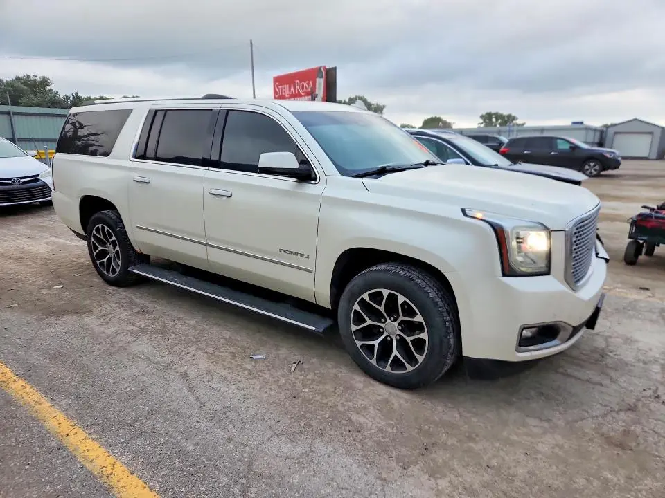 2015 GMC YUKON XL DENALI  