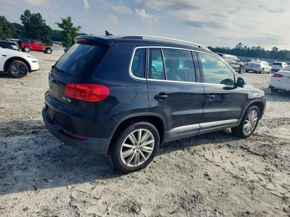 2012 VOLKSWAGEN TIGUAN S  