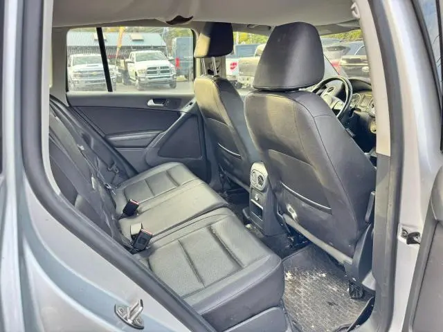 2016 VOLKSWAGEN TIGUAN S  