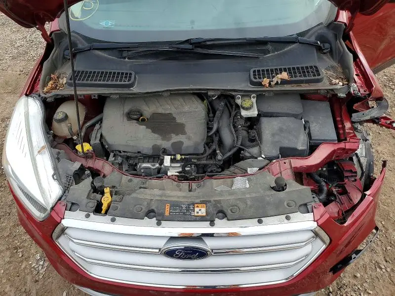 2017 FORD ESCAPE SE  