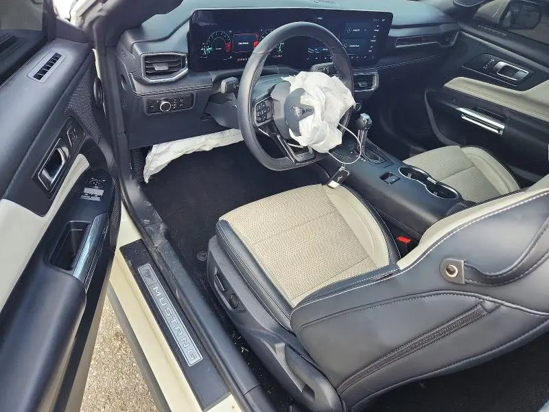 2025 FORD MUSTANG GT  