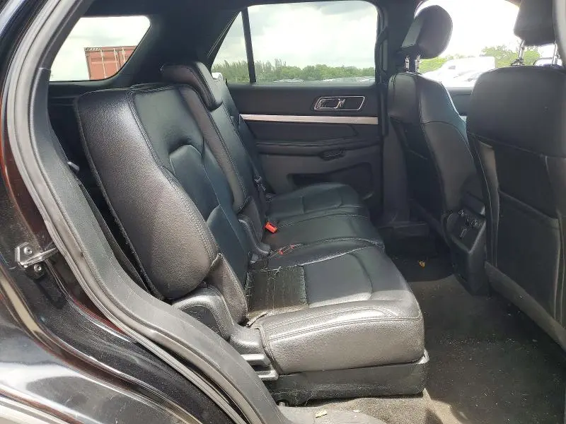 2017 FORD EXPLORER XLT  