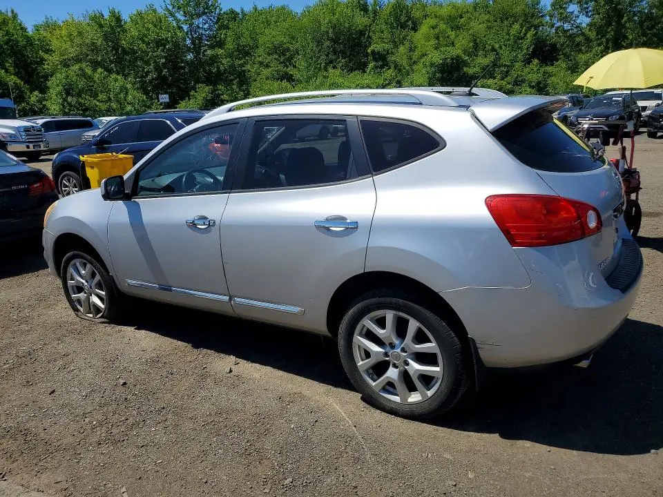 2013 NISSAN ROGUE S  
