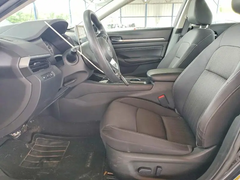 2021 NISSAN ALTIMA SV  