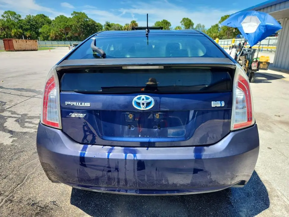 2013 TOYOTA PRIUS TWO  