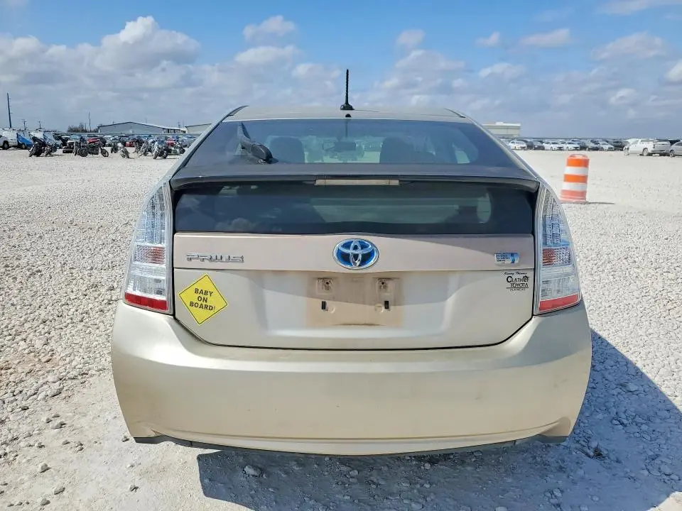 2010 TOYOTA PRIUS II  