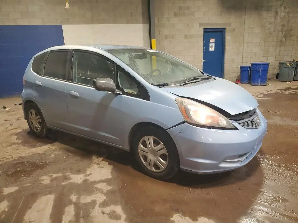 2010 HONDA FIT   