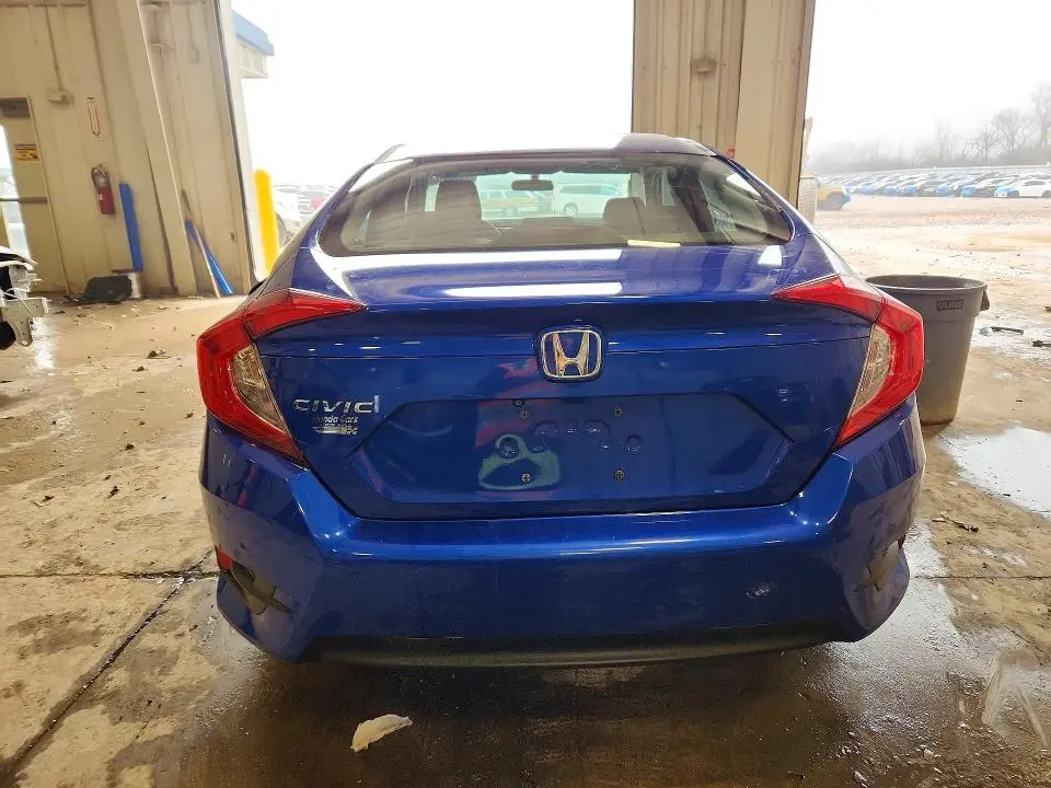 2016 HONDA CIVIC LX  