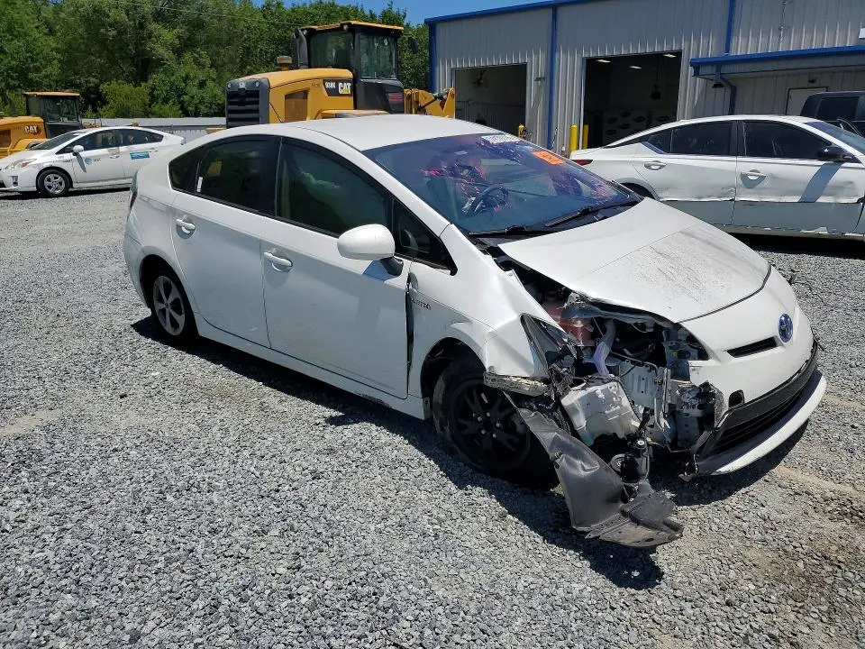 2015 TOYOTA PRIUS TWO  