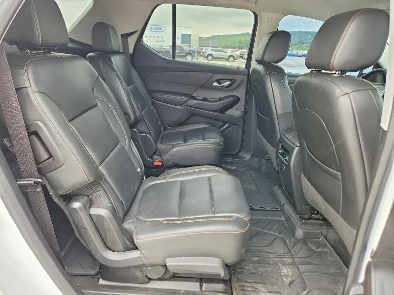 2020 CHEVROLET TRAVERSE LT  