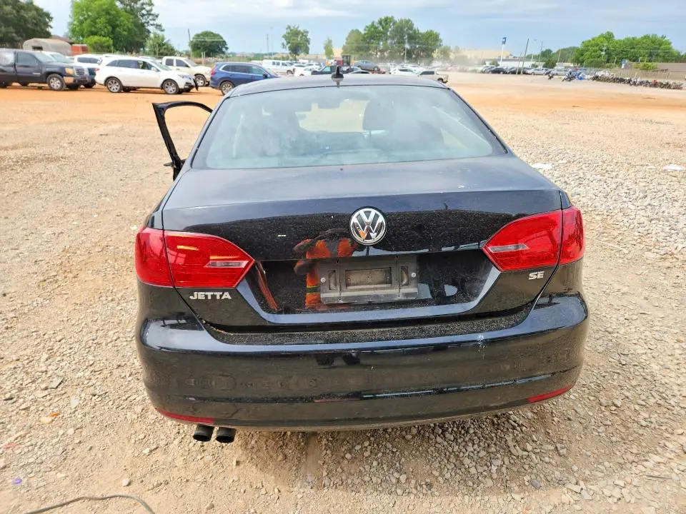 2014 VOLKSWAGEN JETTA SE  