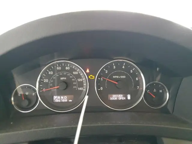 2010 JEEP GRAND CHEROKEE LAREDO  