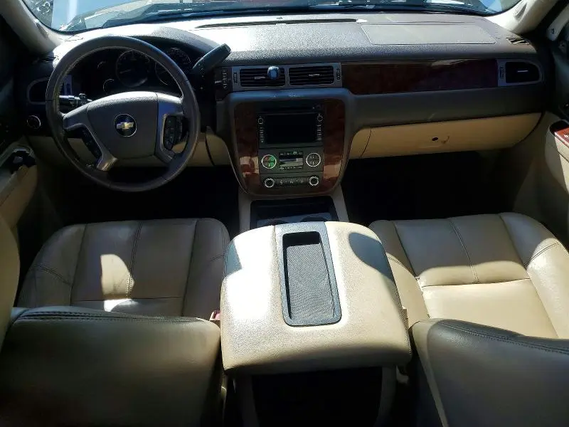 2011 CHEVROLET SILVERADO C1500 LTZ  