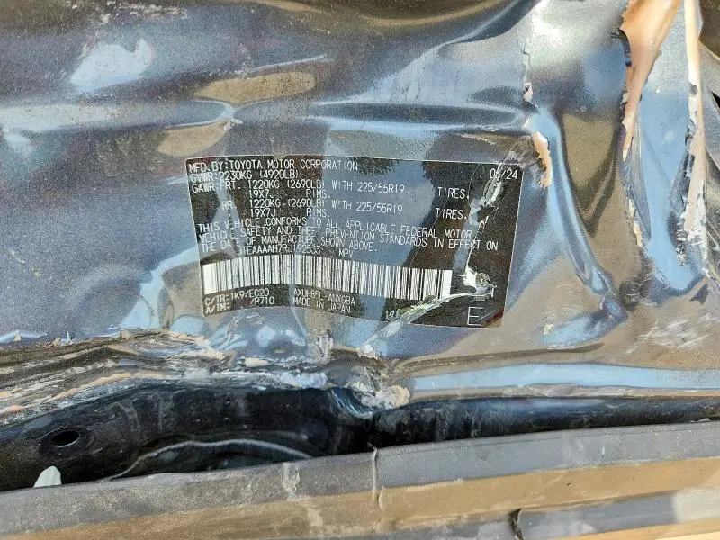 2024 TOYOTA VENZA XLE  