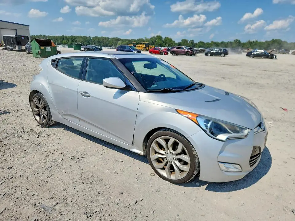 2014 HYUNDAI VELOSTER BASE  