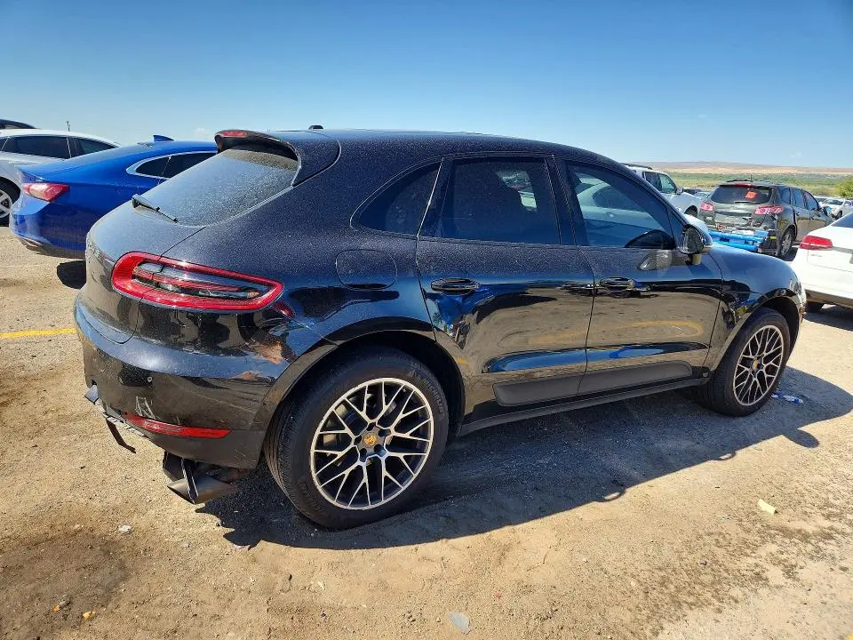 2015 PORSCHE MACAN S  