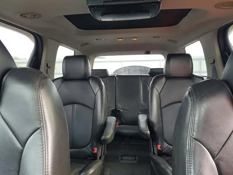 2012 GMC ACADIA SLT-1  