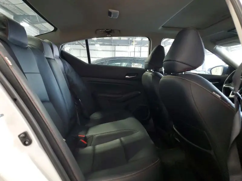 2023 NISSAN ALTIMA SR  