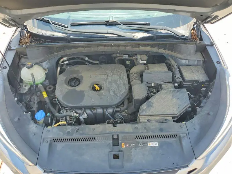 2018 HYUNDAI TUCSON SE  