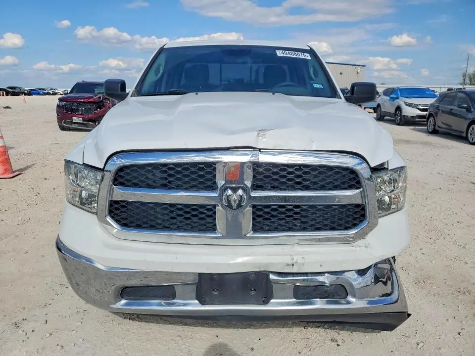 2018 RAM 1500 SLT  