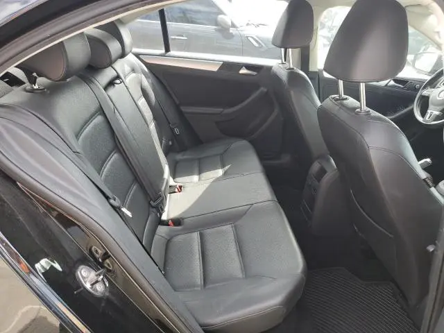 2014 VOLKSWAGEN JETTA SE  