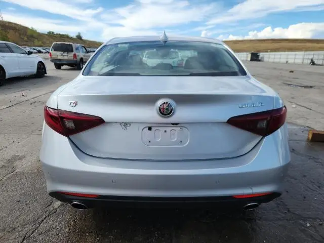 2017 ALFA ROMEO GIULIA Q4  