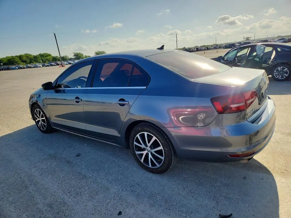 2017 VOLKSWAGEN JETTA SE  
