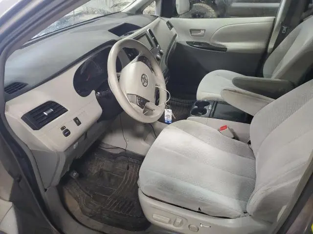 2011 TOYOTA SIENNA LE  