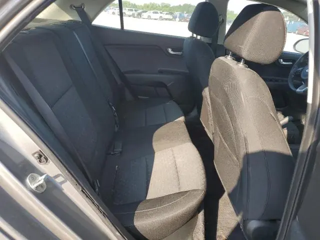 2021 KIA RIO S  