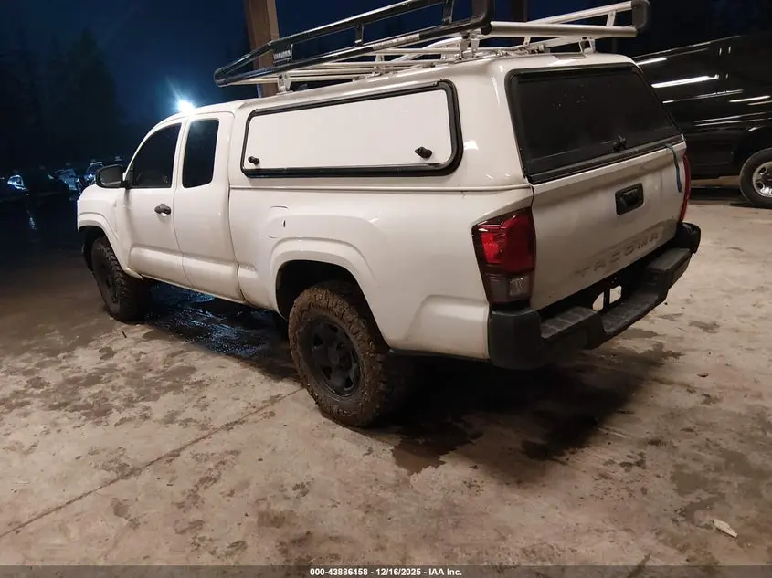 2018 TOYOTA TACOMA SR