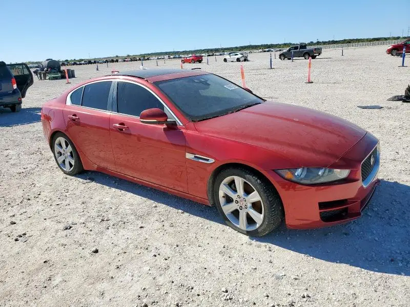 2017 JAGUAR XE PREMIUM  