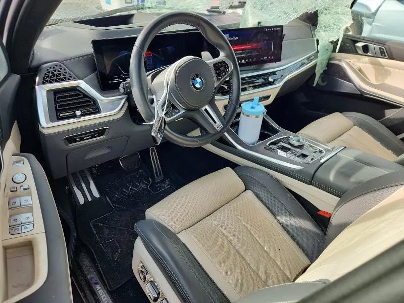 2025 BMW X7 M60I  