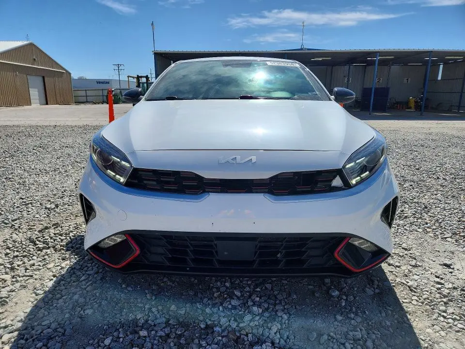 2023 KIA FORTE GT LINE  