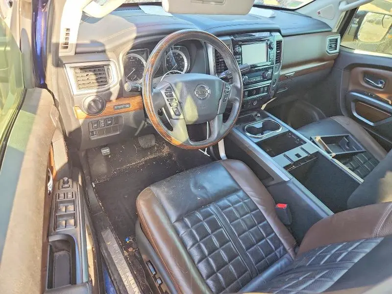 2017 NISSAN TITAN PLATINUM RESERVE  