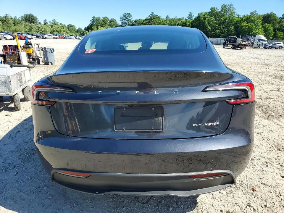 2025 TESLA MODEL 3   