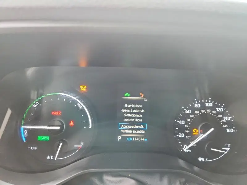 2022 TOYOTA SIENNA LE  