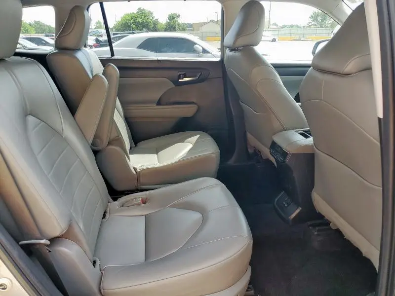 2023 TOYOTA HIGHLANDER L
