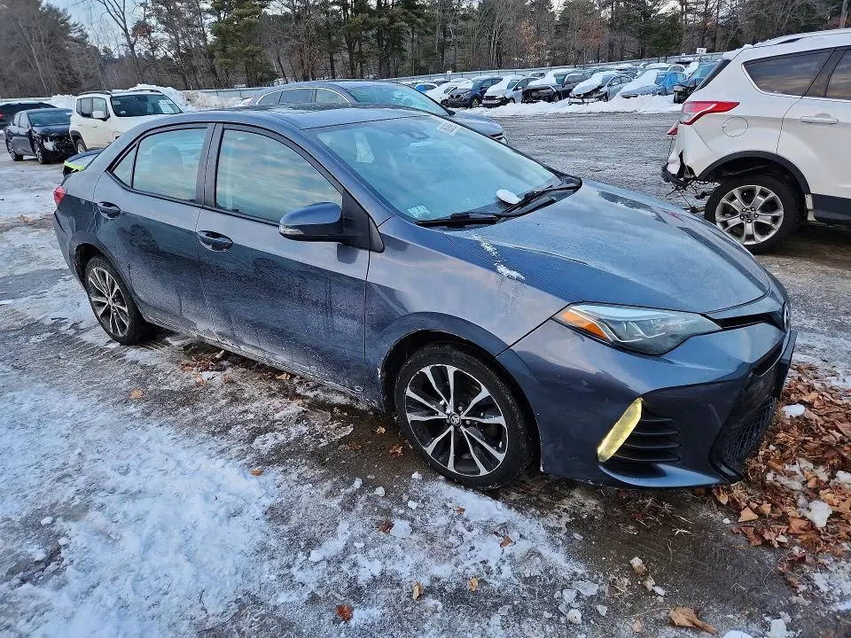 2019 TOYOTA COROLLA SE  
