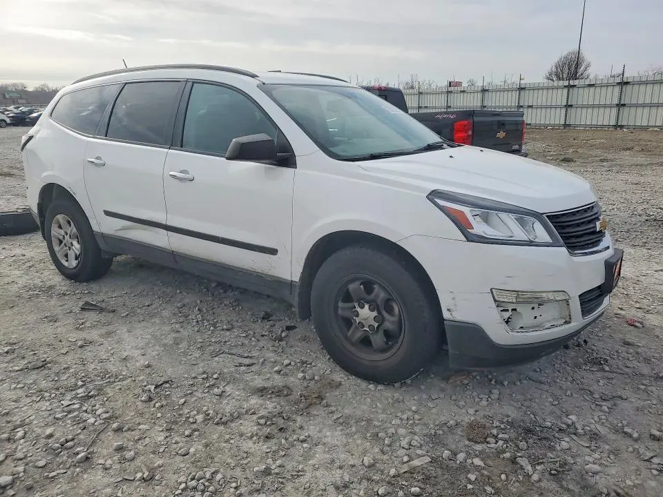 2016 CHEVROLET TRAVERSE LS  
