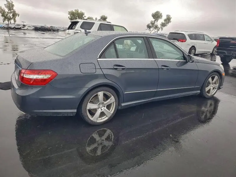 2011 MERCEDES-BENZ E 350  