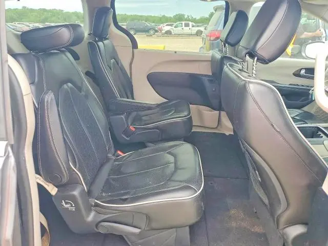 2021 CHRYSLER PACIFICA LIMITED  