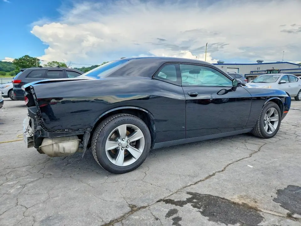 2017 DODGE CHALLENGER SXT  