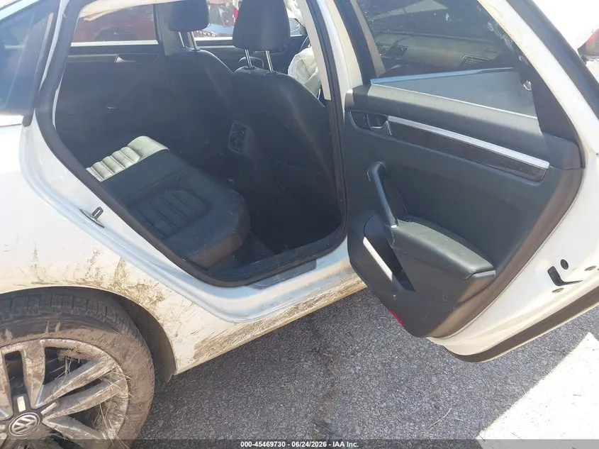 2016 VOLKSWAGEN PASSAT V6 SEL PREMIUM