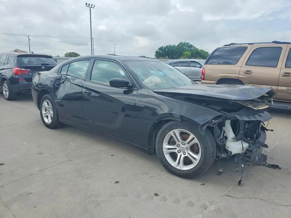 2020 DODGE CHARGER SXT  