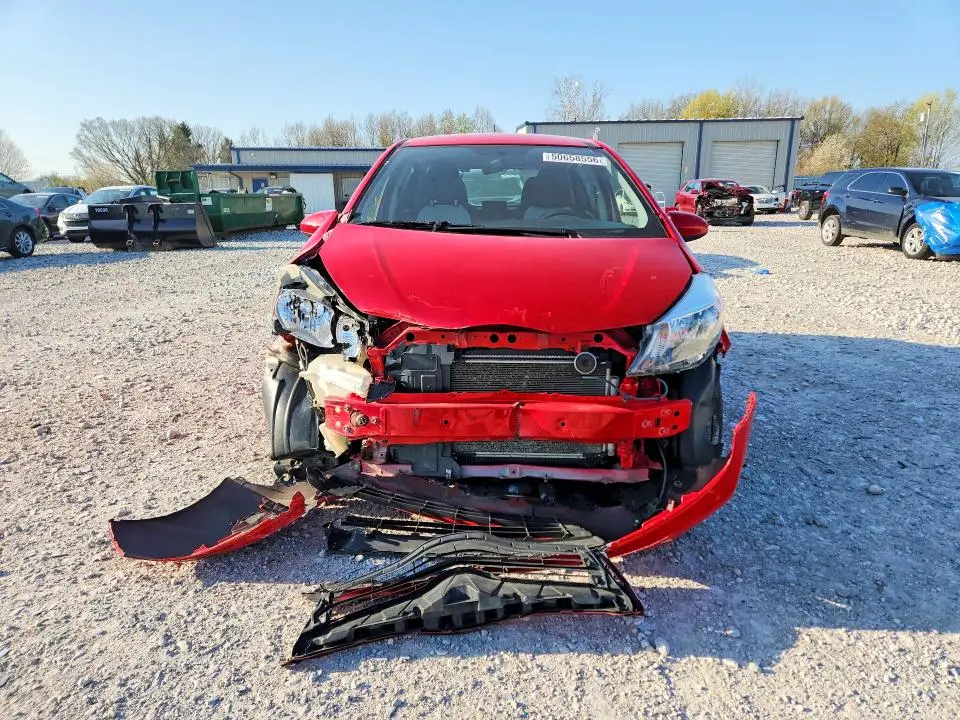 2012 TOYOTA YARIS 5-DOOR L  