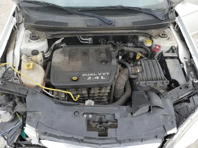 2012 CHRYSLER 200 LX  