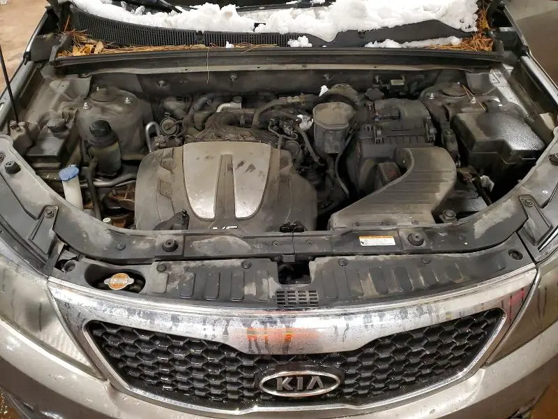 2011 KIA SORENTO BASE  