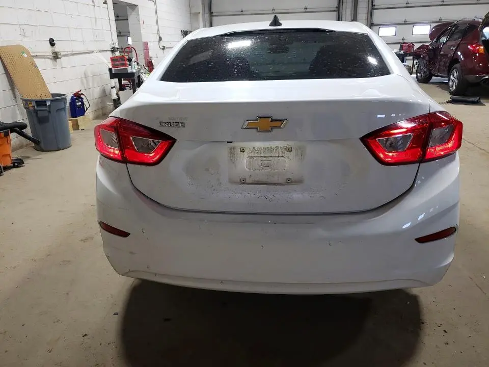 2018 CHEVROLET CRUZE LS  