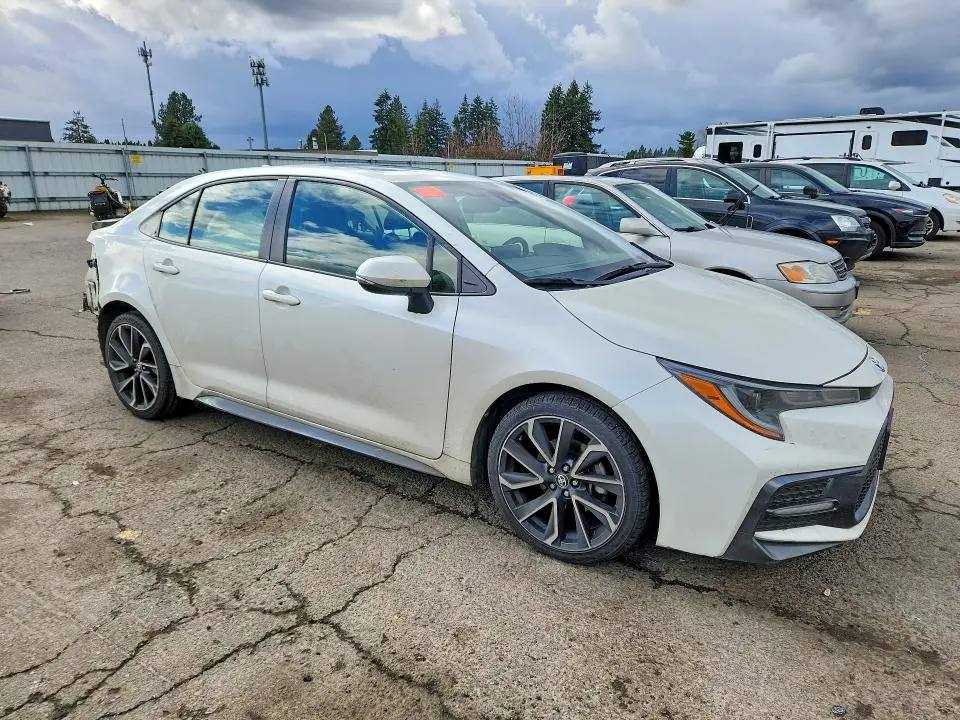 2020 TOYOTA COROLLA SE  