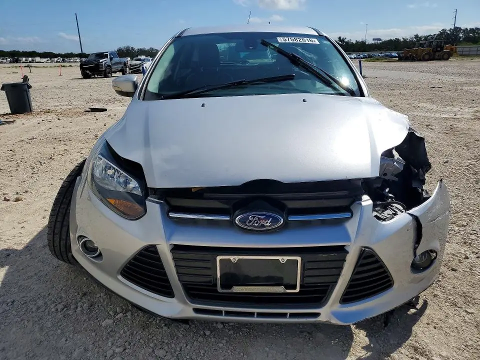 2012 FORD FOCUS TITANIUM  